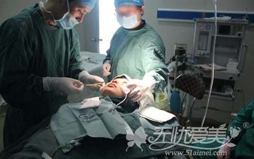 南昌佳美张效恩医生为廖女士做面部脂肪填充 南昌佳美张效恩医生为廖女士做面部脂肪填充
