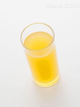 五种新鲜蔬果汁 轻松搞定熊猫眼