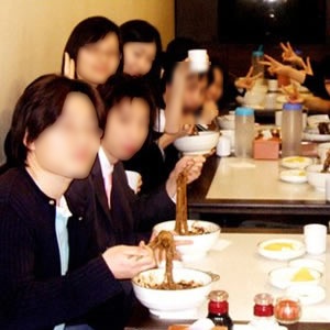 韩国肥妈整形摇身变辣妈