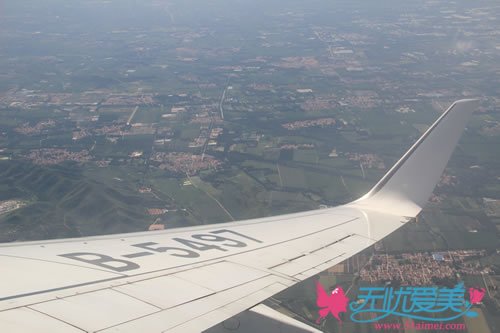 飞机窗外的韩国风景