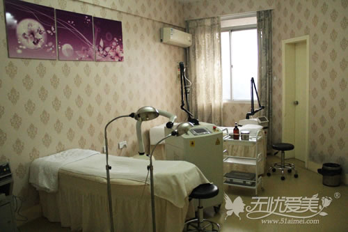 南京光尔美整形医院皮肤治疗室