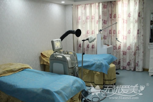 南京华美整形医院激光美肤室