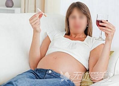 孕期喝酒抽烟造成唇腭裂 孕期喝酒抽烟造成唇腭裂