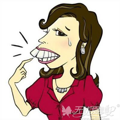 有龅牙变得不自信？看看美容冠如何解决龅牙怎么矫正