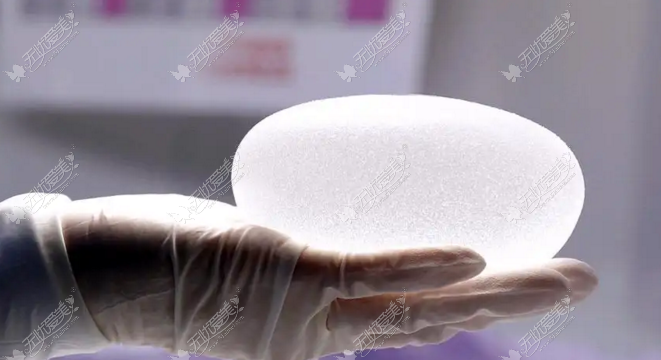 哈尔滨做假体隆胸哪里好www.51aimei.com 哈尔滨做假体隆胸哪里好www.51aimei.com
