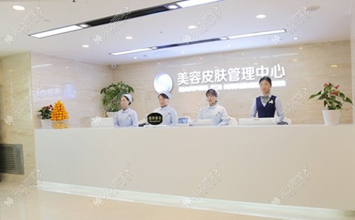 广州乳房再造医院排名榜:乳房重建好的医院医生是广州曙光刘杰伟