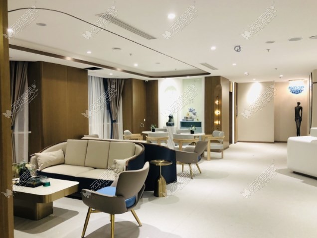 贵阳华美紫馨整形美容医院m.51aimei.com 