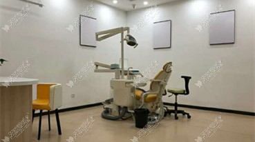 乐山安普口腔门诊部