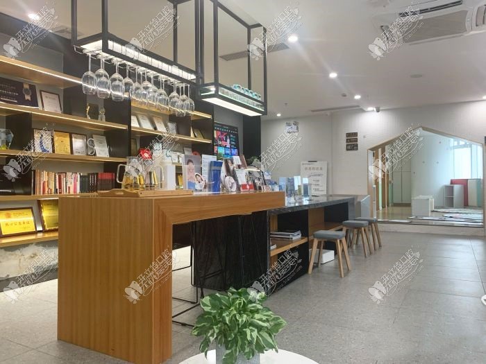 东莞天牙知齿口腔门诊部 东莞天牙知齿口腔门诊部