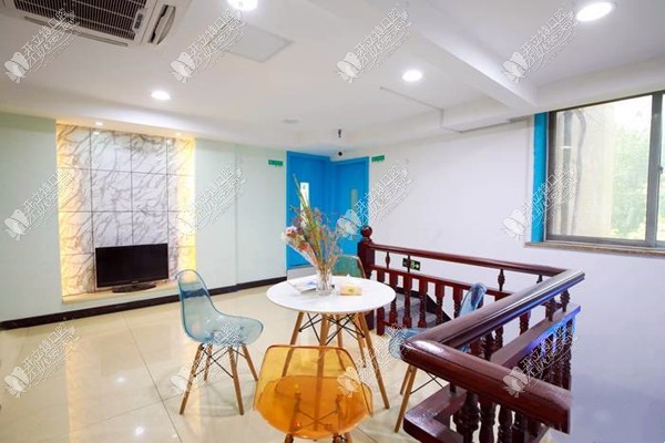 杭州雅齿口腔诊所明月嘉苑店 杭州雅齿口腔诊所明月嘉苑店
