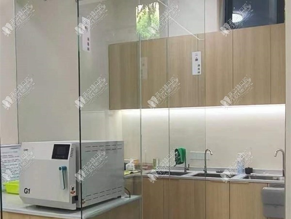 重庆铜梁诚毅口腔诊所(东城街道铜龙路店) 重庆铜梁诚毅口腔诊所(东城街道铜龙路店)
