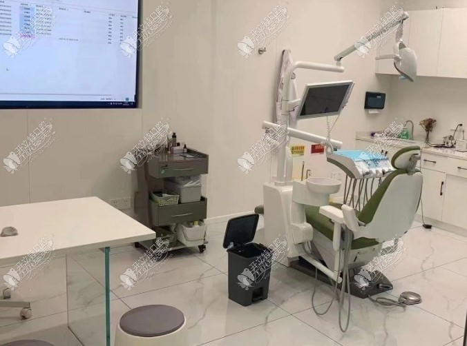 重庆荣昌杨明春瑞尔口腔诊所 重庆荣昌杨明春瑞尔口腔诊所