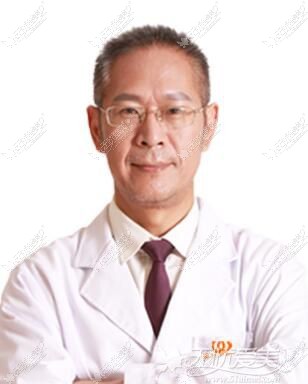 周长兵 南宁连天美医院医生