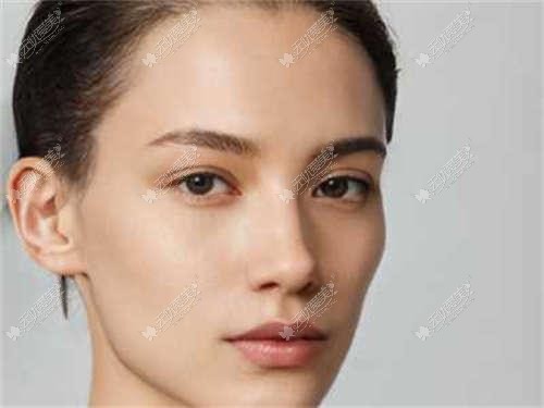 女生下巴长胡子解决办法多样 如何选择正确方法？